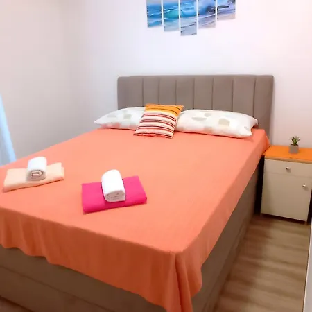 15 Apartment *