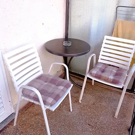 Apartment 15 *