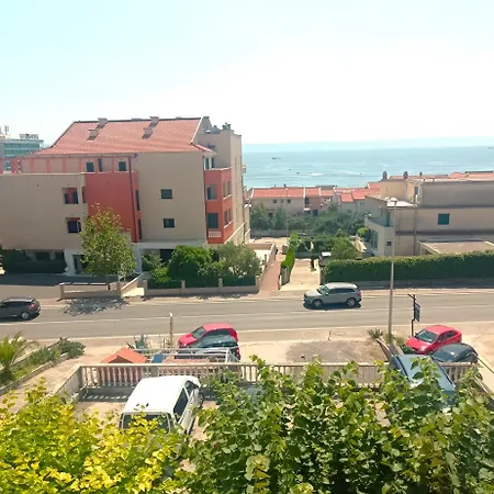 Appartement 15 Makarska