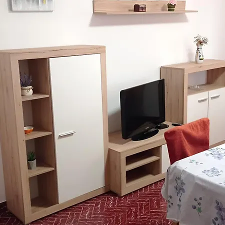 15 Apartment