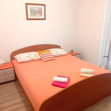 15 Apartment *