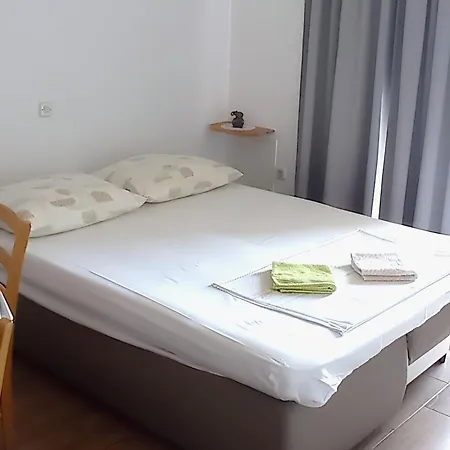 Apartment 15